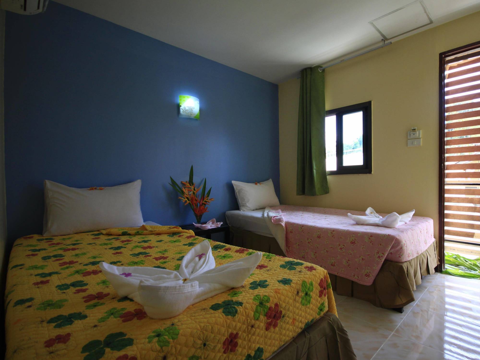 Pongpan House Phi Phi Apartment Exterior photo